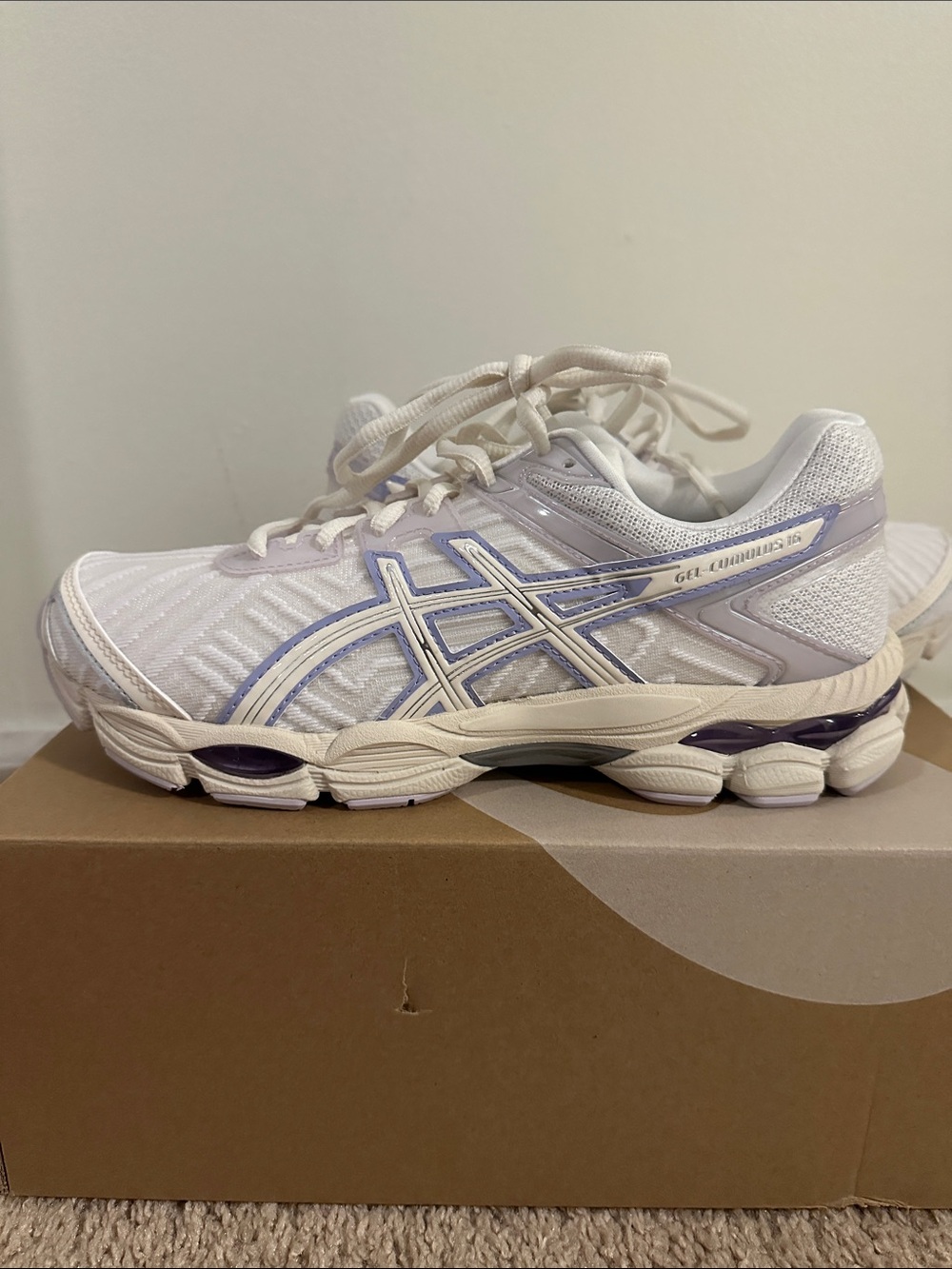 ASICS Gel Cumulus 16 women’s 8.5